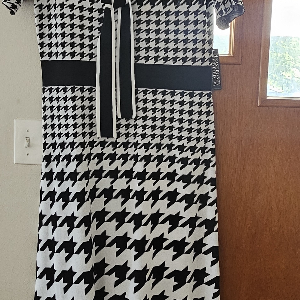 Sweater dress - Picture 9 of 9